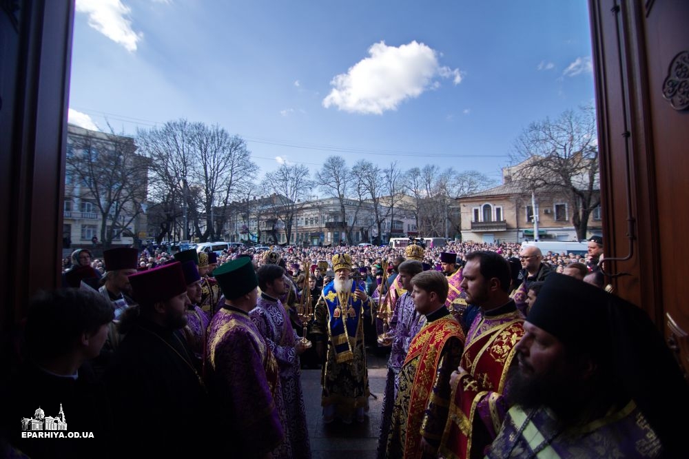 Procession of over 10,000 of canonical faithful in Odessa, Ukraine led by His Eminence Metropolitan Agafangel  on Sunday of Orthodoxy. One of many similar events around Ukraine on this day  (see       Diocesan Press Service  ).